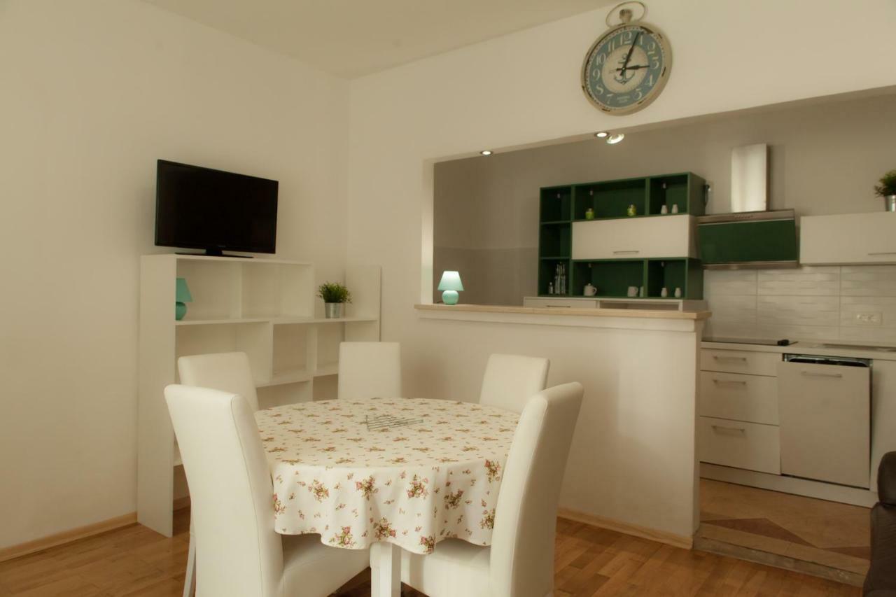 Holiday Home Domi Novi Vinodolski Exteriér fotografie