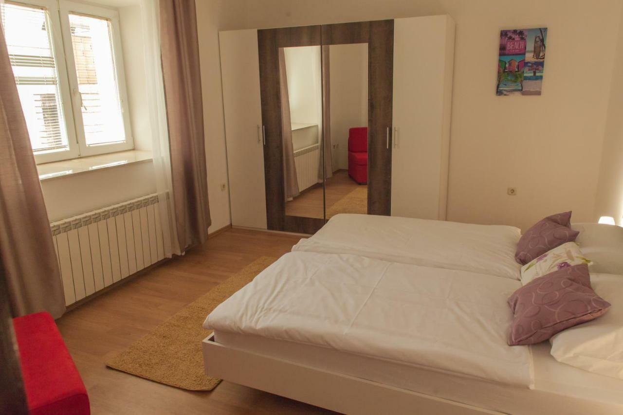 Holiday Home Domi Novi Vinodolski Exteriér fotografie
